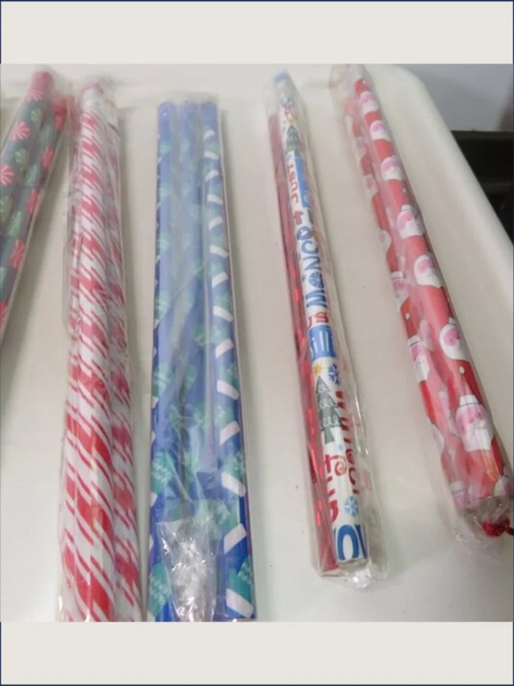 Bulk 84 Christmas Winter Holographic Pencils New Unsharpened Party Favors 3-Pack